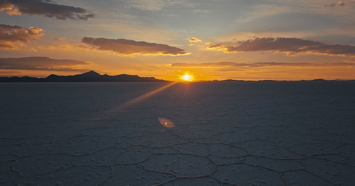 Sunset in the vast Salar de Uyuni